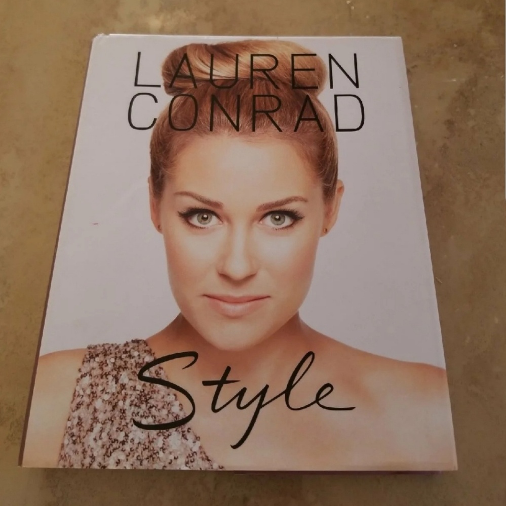 Autographed Lauren Conrad Style Book